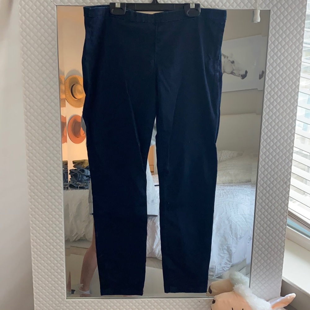 Sz 27/4 Cropped Slim Work Pant